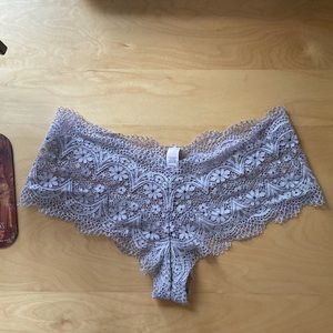 Victoria’s Secret boy short lacy NWOT